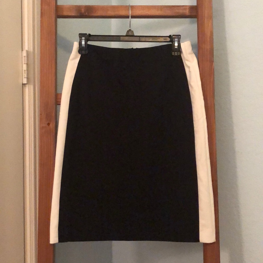 Black and white pencil skirt